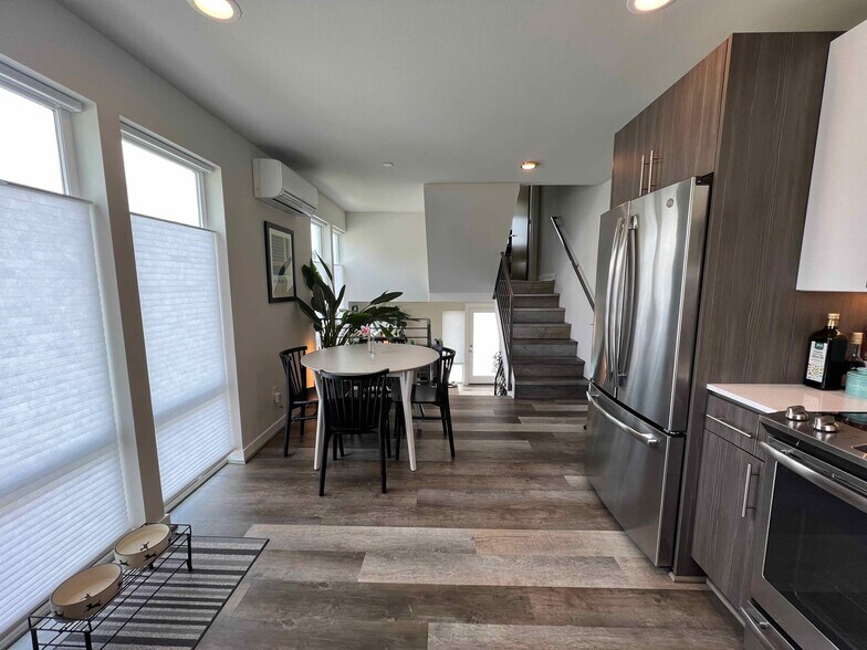 Building Photo - 6251 8th Ave NW