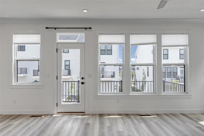 Building Photo - 16507 Honey Locust Dr