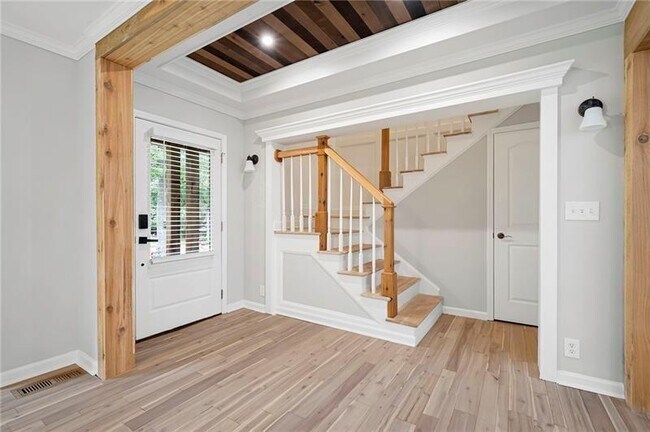 Building Photo - 2356 Pinkney Dr