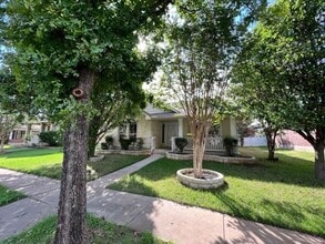 Building Photo - Cedar Park Towncenter / One Story / 4 bedrooms / Leander ISD