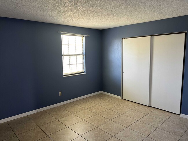 Building Photo - 33 Fernwood Lane