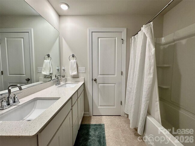 Building Photo - 6212 Hailstone Rd