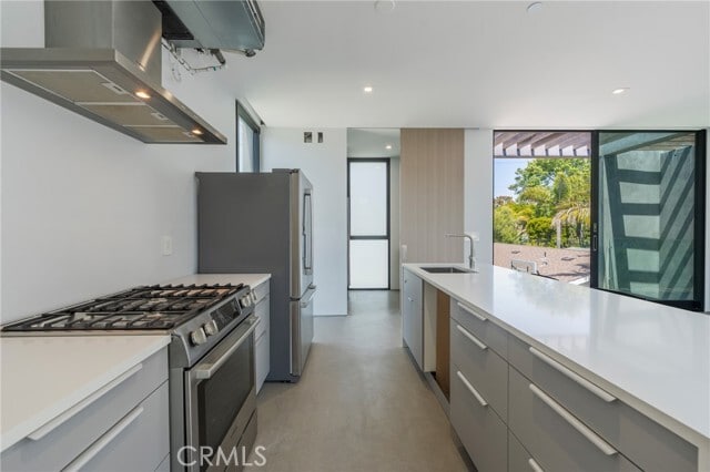 Building Photo - 762 Rosecrans Ave