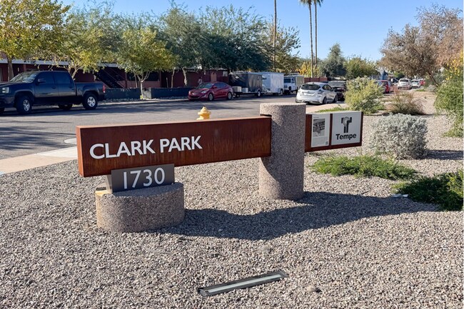 Building Photo - 4Bed/3Bath House at Broadway/Mill Ave! $199 MOVE-IN SPECIAL! Ready for Immediate Move-In! -- RV GATE