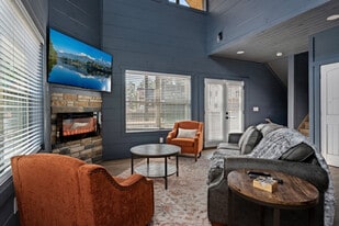 Building Photo - 528 Warbonnet Wy