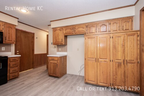 Building Photo - 11602 Monrovia-