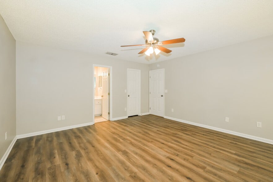 Building Photo - 1142 Windy Willows Dr