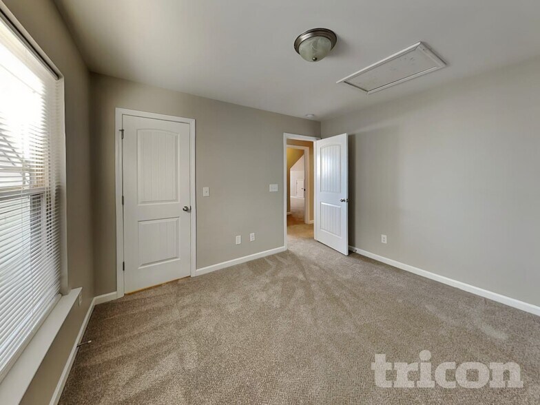 Building Photo - 76 Ashby Dr