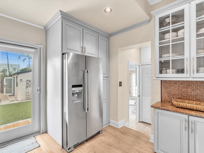 Building Photo - 436 38th St