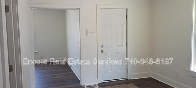 Building Photo - 97 Allen St