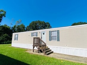 Building Photo - Cute 2 bed/1 bath mobile home in Opelousas