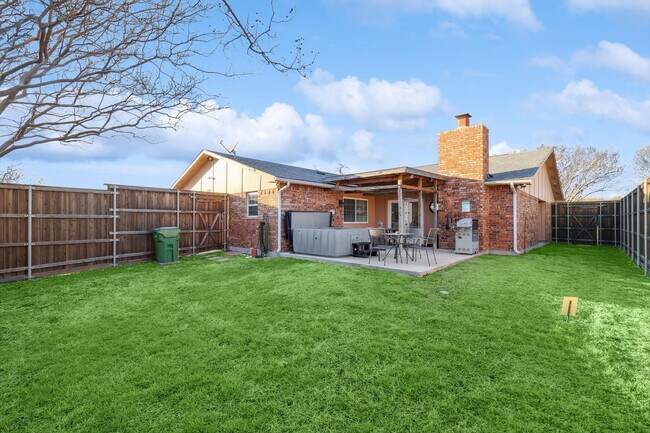 Building Photo - 2914 Flagstone Dr