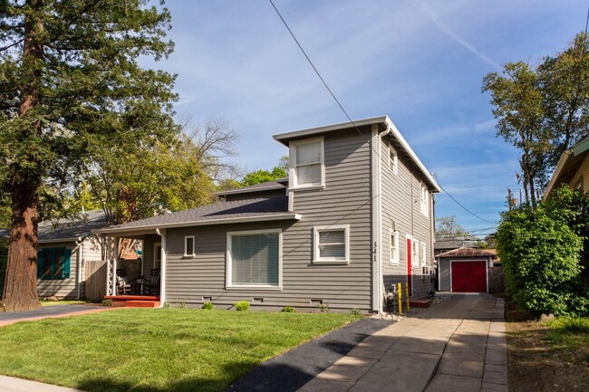 Building Photo - Charming Downtown 1-Bed Near Chico State – Utilities Included