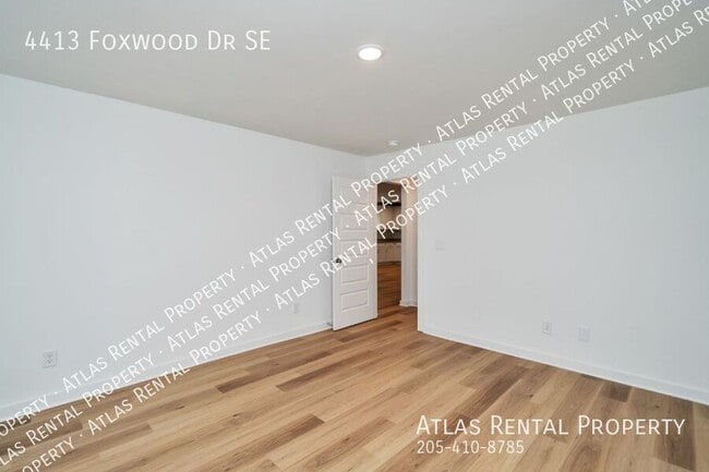 Building Photo - 4413 Foxwood Dr SE