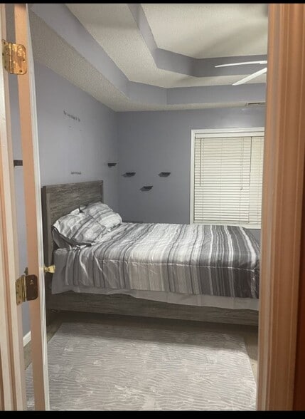 Building Photo - 221 Omega Ct