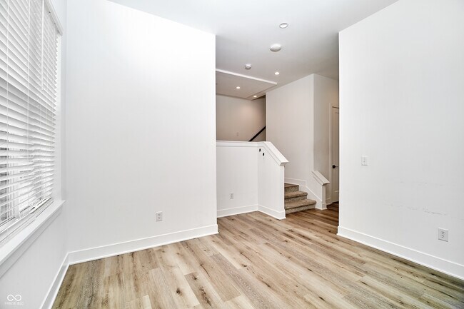 Building Photo - 519 Fulton St