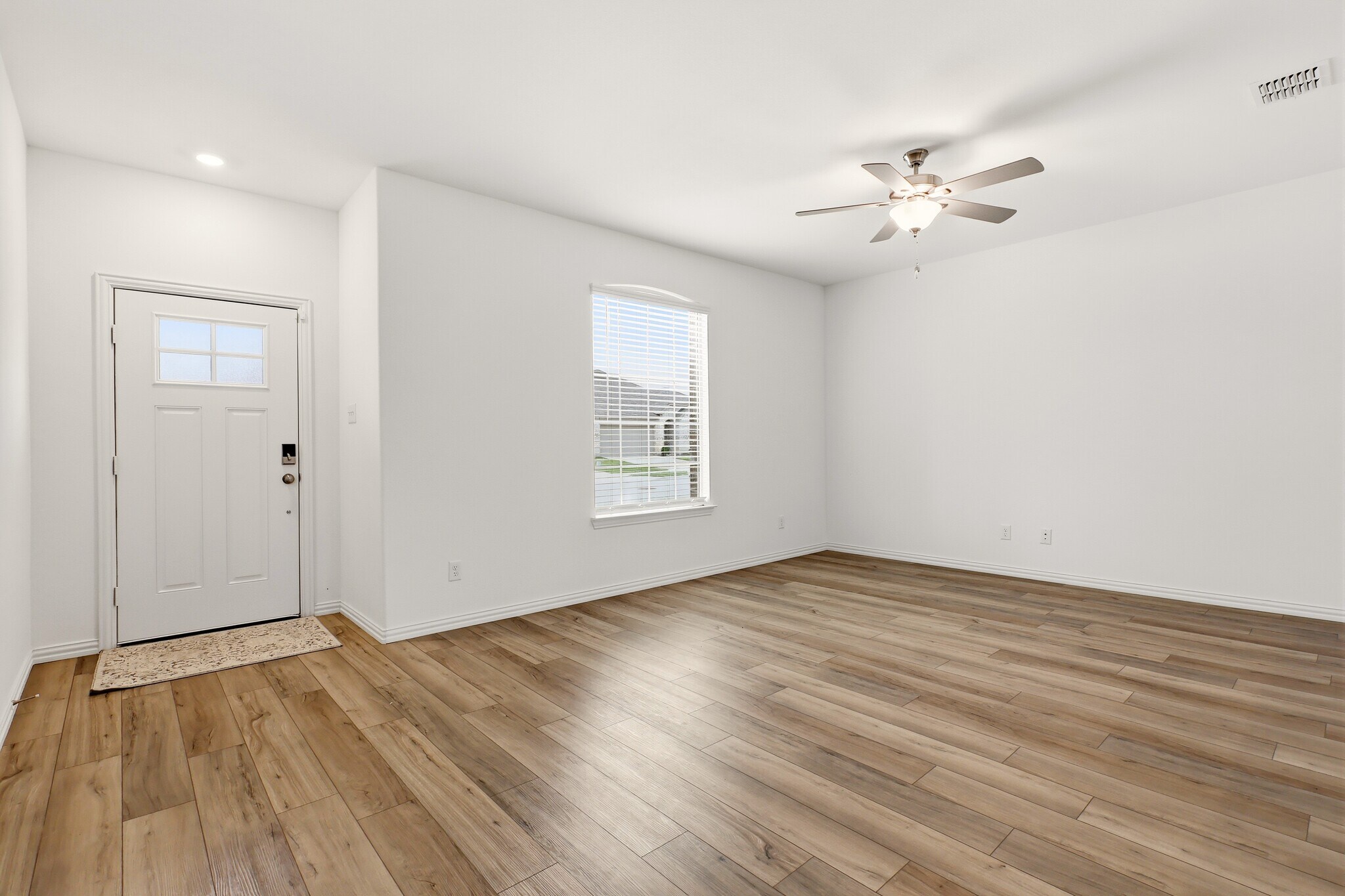 Building Photo - 5105 Greywing Dr