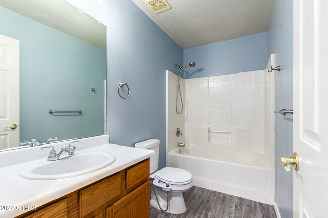 Building Photo - 2609 S Devonna Ln