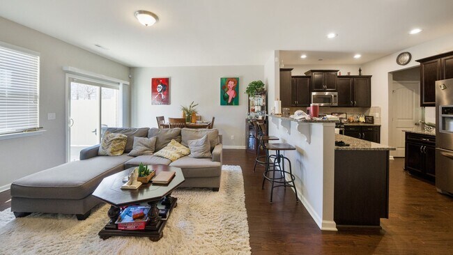 Building Photo - Stylish and Spacious 3bd/2.5ba Townhome w/ Garage in SE Durham!