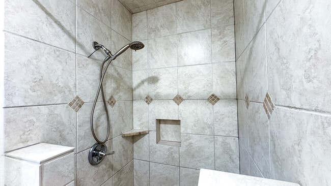 Building Photo - 8421 Randy Dr