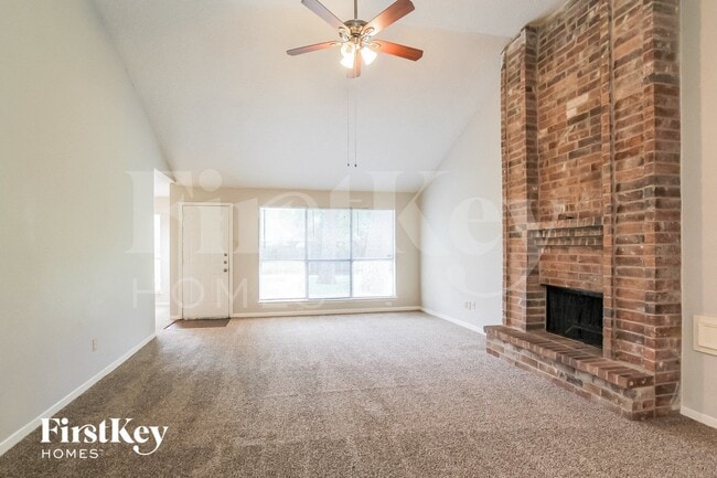 Building Photo - 3618 Village Grove Dr