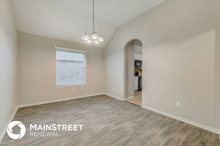 Building Photo - 6410 Peach Tree Ct