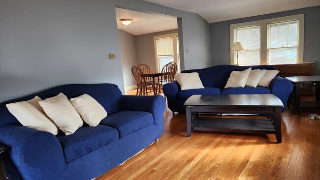 Building Photo - 228 S Church St