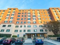 Building Photo - 1200 S Arlington Ridge Rd