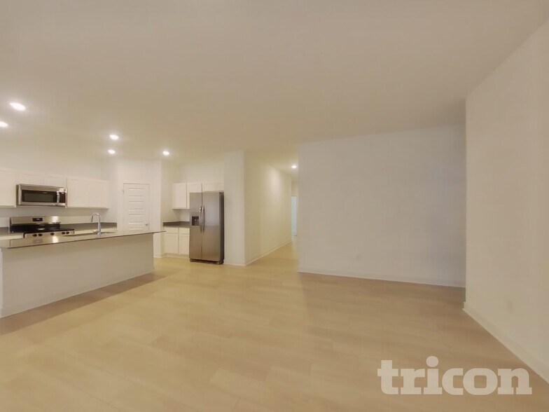 Building Photo - 11838 Moorfield Ln