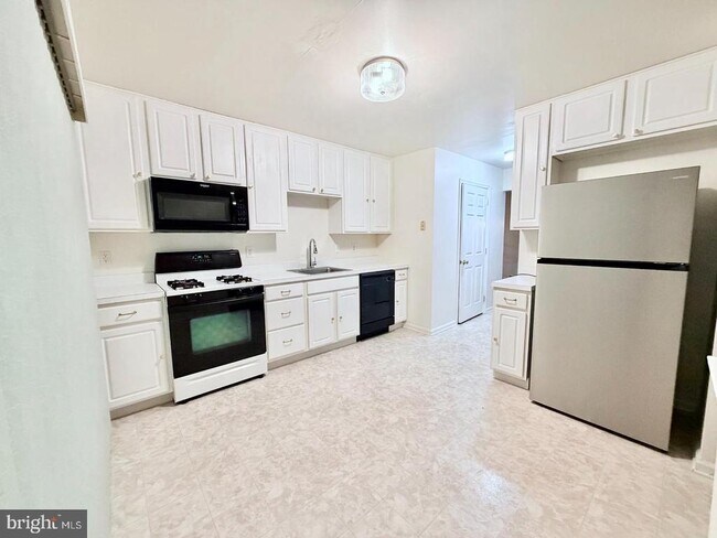 Building Photo - 2604 Delancey Way