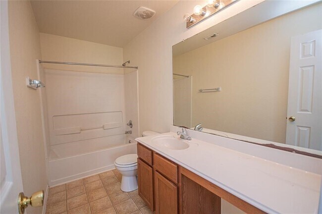 Building Photo - 22827 Sugar Bear Dr