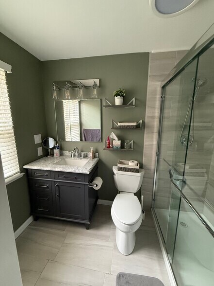 Primary bath renovated 2024 - 32 Village Walk