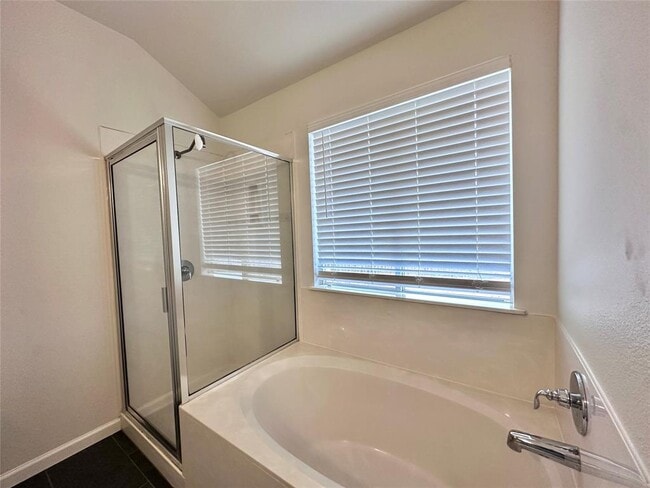 Building Photo - 360 Atlantis