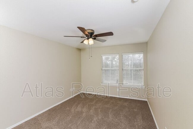 Building Photo - 261 Perch Manor