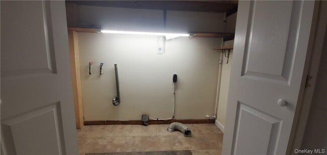 Building Photo - 410 Plattekill Ardonia Rd