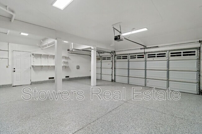 Building Photo - 17716 Columbia Dr