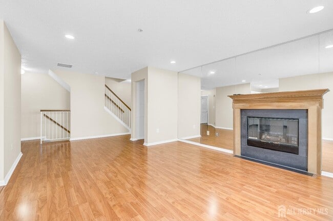 Building Photo - 98 Prestwick Way