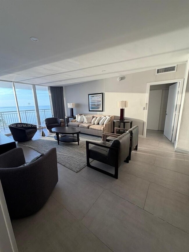 Building Photo - 17375 Collins Ave