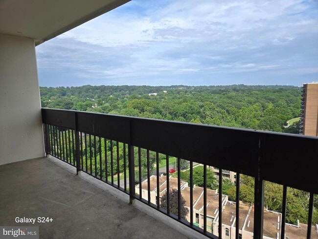 Building Photo - 5300 Holmes Run Pkwy