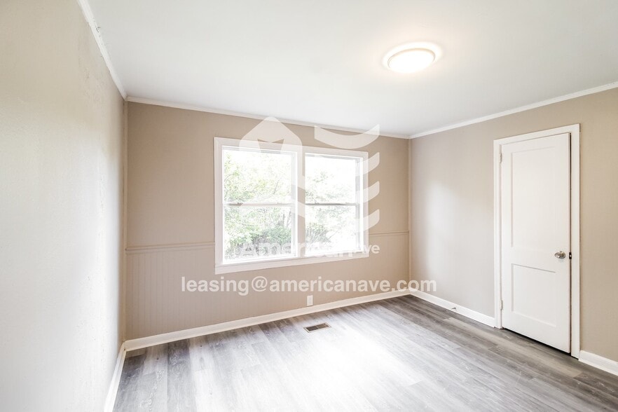 Building Photo - 986 Ponce De Leon Cir N