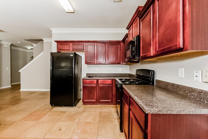 Building Photo - 1630 Yukon Ct