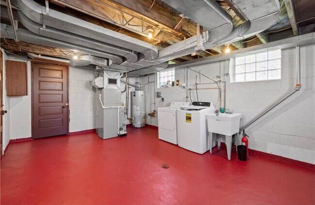 Building Photo - 4014 Fairfield Ave