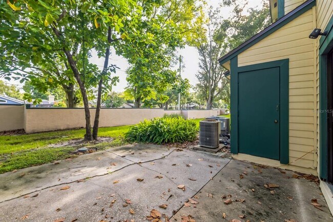 Building Photo - 2748 Candlewood Ct