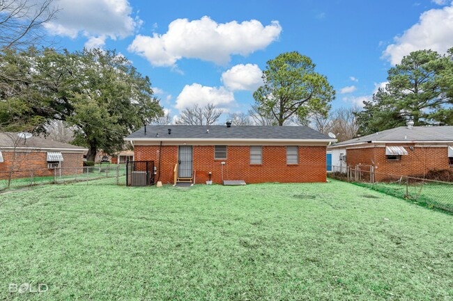 Building Photo - 308 Oregon Ave