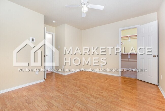 Building Photo - 10329 Nantucket Dr
