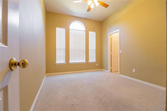 Building Photo - 4552 Oak Shores Dr