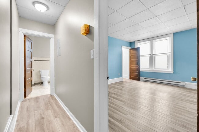 Building Photo - 540 Seneca St