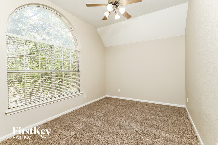 Building Photo - 2225 Crary Meadow