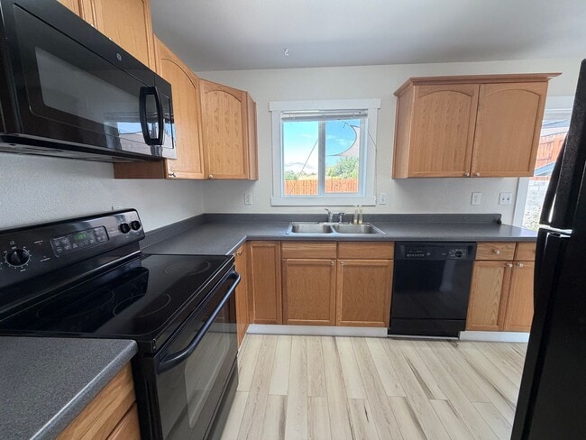 Building Photo - 209 Goldcrest St NW