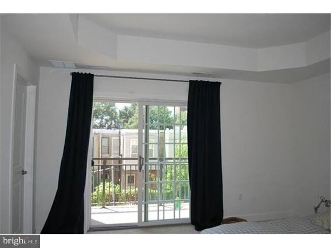Building Photo - 105 Brinley Ct